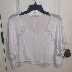 Casual white crop top flowy